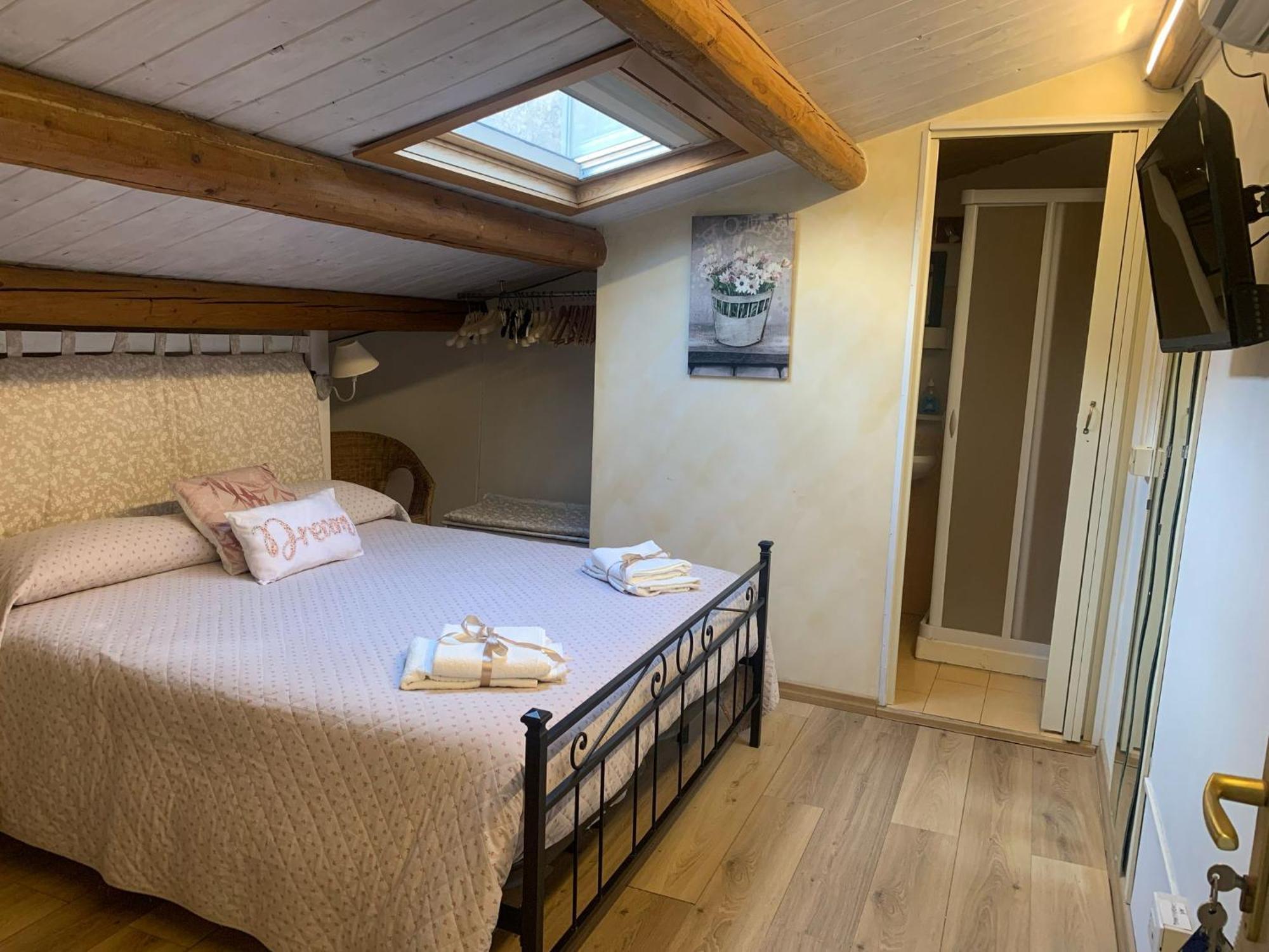 B&B Vinci Noto Luaran gambar